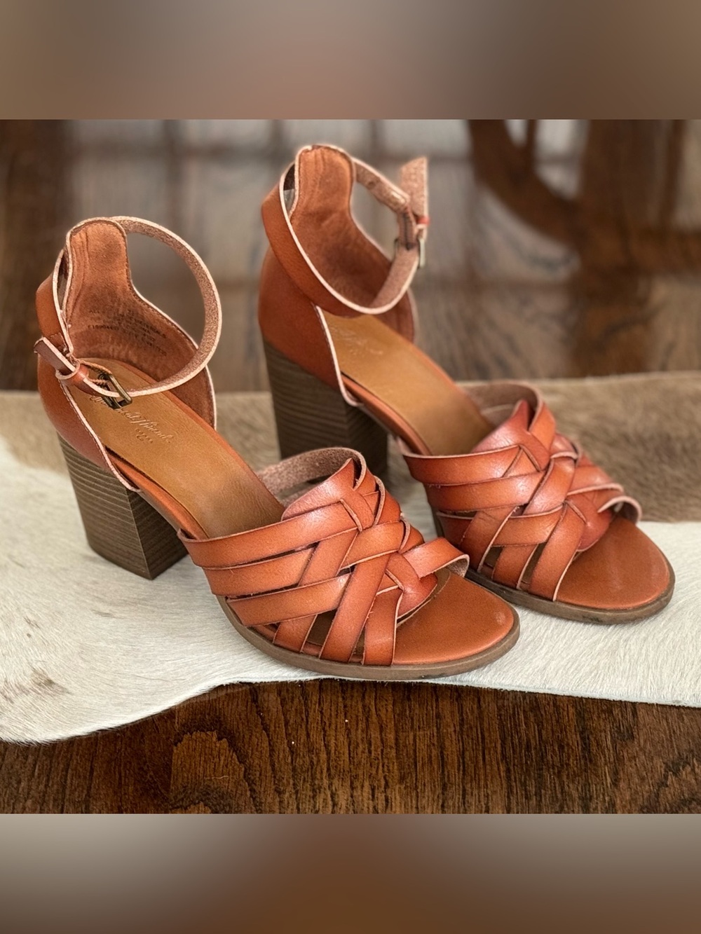 Universal Thread Cognac Woven Block Heel Sandals
